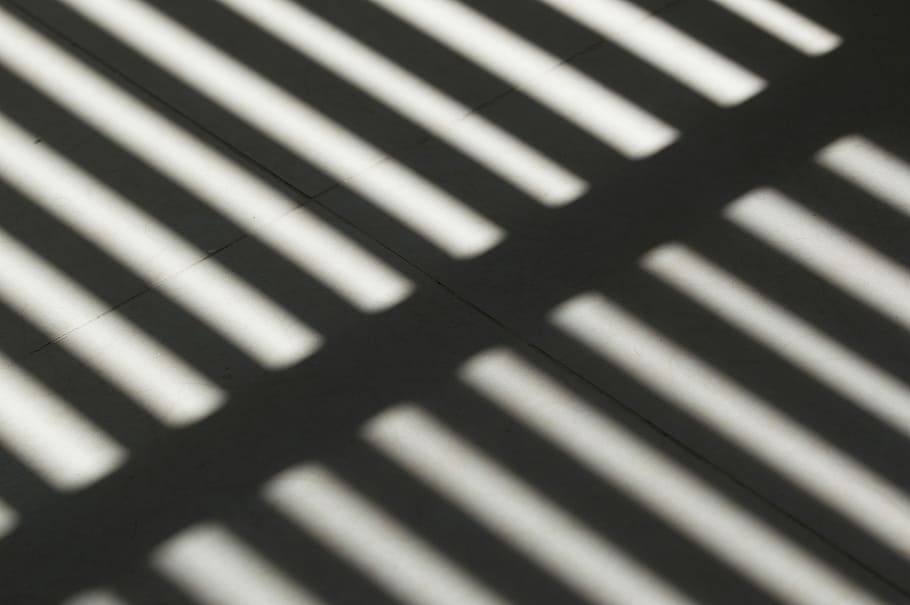 Senza titolo, ombra, luce del sole, Linee, parallelo, modello, sfondi, fotogramma intero, a strisce, nessuno, astratto, in casa, ripetizione, persiane, avvicinamento, caratteristica della parete, luce - fenomeno naturale, architettura, di fila, natura, pavimentazione, struttura costruita, strutturato, concentrarsi sull'ombra, 5K