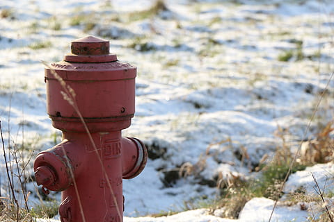 hydrant, red, distributor, connection, water, winter, fire hydrant, day, nature, security, safety, focus on foreground, protection, no people, land, snow, cold temperature, rusty, metal, field, accidents and disasters, close-up, outdoors, 5K, CC0, public domain, royalty free