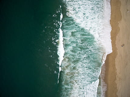 Antenne, Foto, Strand Küste, Grün, Meerwasser, Strand, grünes Meer, Meer, Welle, Wasser, Natur, Küste, Sommer-, szenen, draußen, keine Leute, Bewegung, Schönheit in der Natur, Wassersport, Surfen, Sport, Land, Szenen - Natur, Tag, High Angle View, Ruhe, Kraft in der Natur, brechen, 4K, CC0, gemeinfrei, lizenzfrei