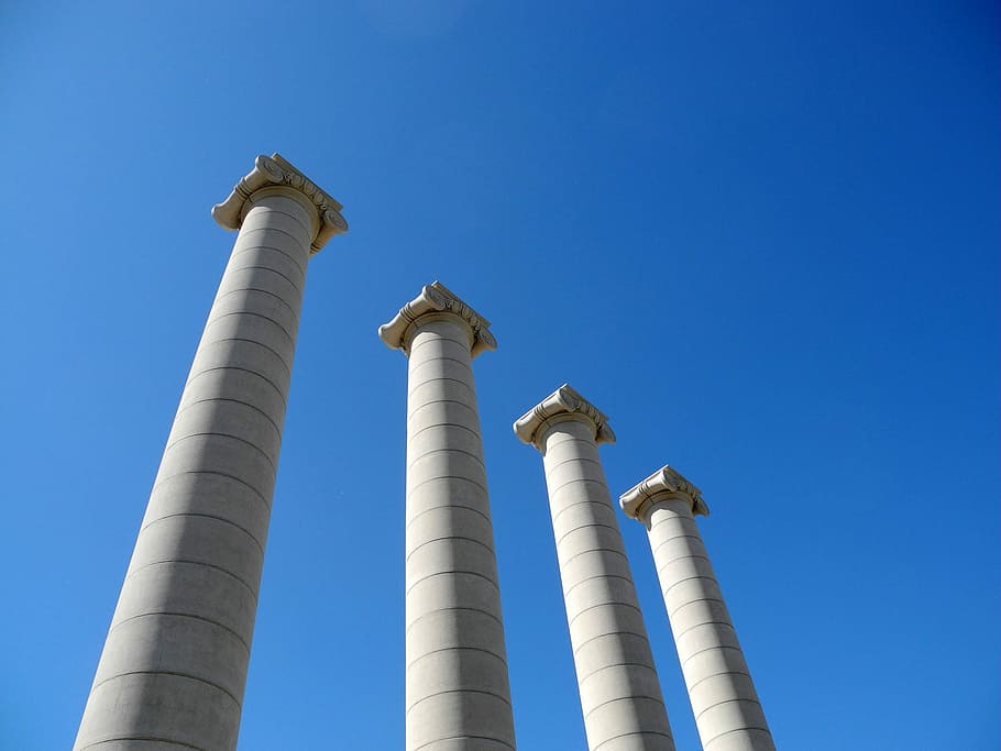 columnar, antic, temple, complex del temple, antiguitat, edifici, dia, blau, indústria, vista d’angle baix, cel, cel clar, arquitectura, columna arquitectònica, naturalesa, cap gent, exterior de l'edifici, estructura construïda, a l'aire lliure, història, medi ambient, destinacions de viatge, viatjar, alta - alta, el passat, còpia espai, 1080P