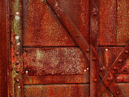 Tür, Rost, rot, rostig, Hintergründe, Vollbild, Metall, verwittert, keine Leute, Muster, texturiert, Tag, Nahansicht, braun, Ablehnen, alt, Verschlechterung, Holz - Material, Eingang, heruntergewirtschaftet, Wandbau - Funktion, draußen, 4K, CC0, gemeinfrei, lizenzfrei