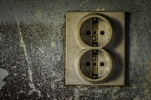 old, power socket, used, close-up, wall - building feature, no people, electricity, connection, indoors, control, wall, abandoned, damaged, technology, day, obsolete, power supply, textured, switch, geometric shape, run-down, shape, deterioration, push button, 5K, CC0, public domain, royalty free