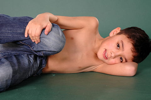 cute, guy, model, young, portrait, lying down, looking at camera, adult, beauty, young adult, women, one person, beautiful woman, indoors, relaxation, human body part, smiling, beautiful people, healthy lifestyle, happiness, casual clothing, contemplation, 2K, CC0, public domain, royalty free