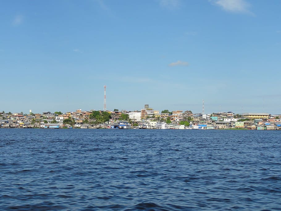 rio, amazon, naturalesa, arquitectura, exterior de l'edifici, estructura construïda, aigua, cel, davant del mar, edifici, ciutat, dia, mar, cap gent, blau, a l'aire lliure, paisatge urbà, còpia espai, fàbrica, indústria, viatjar, 2K