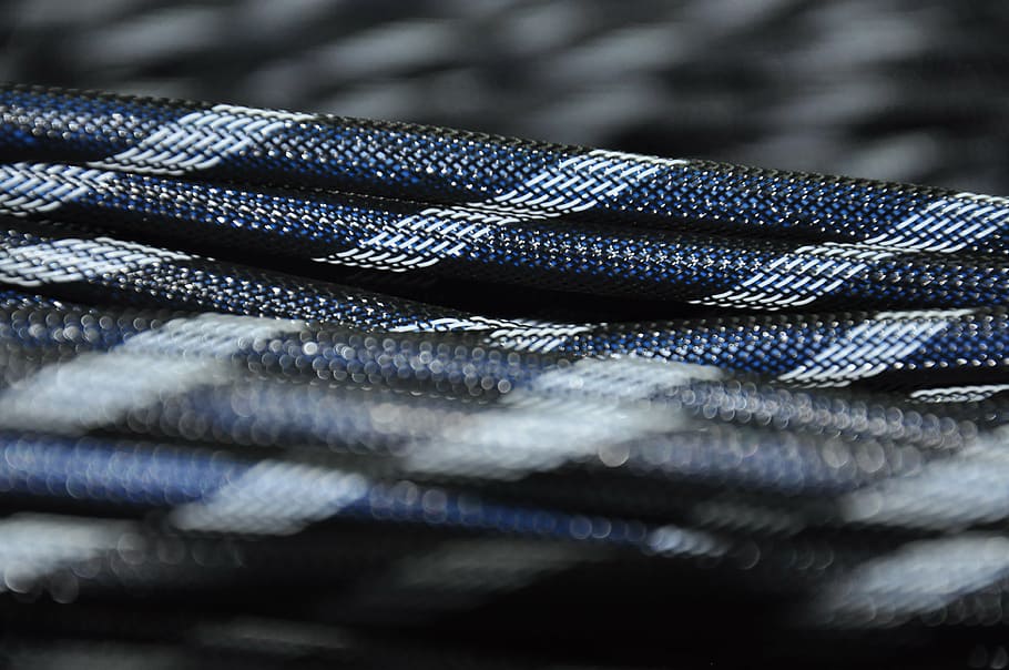 blau, blanc, cables, cable, hdmi, textura, fons, texans, tèxtil, denim, roba, primer pla, material, cap gent, marc complet, enfocament selectiu, patró, pila, corda, dia, natura morta, connexió, vista d’angle alt, variació, a l'aire lliure, plegat, força, 4K