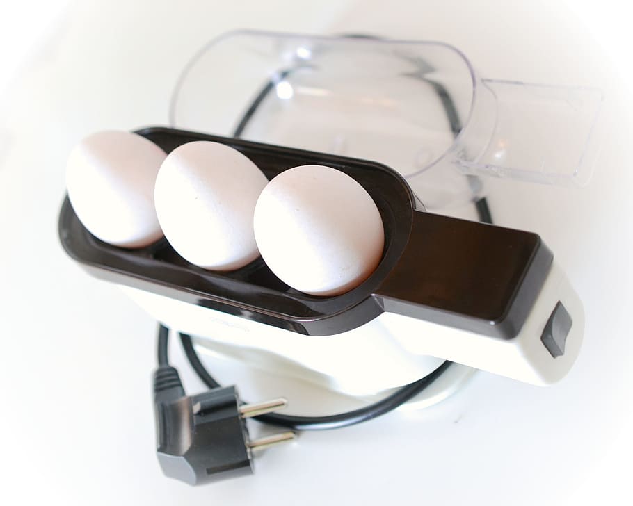 fornello dell'uovo, uovo, attuale, bianca, elettricità, cucina, cucinare, in casa, natura morta, nessuno, sfondo bianco, girato in studio, colore nero, cibo e bevande, avvicinamento, vetro - materiale, vista dall'alto, tavolo, cibo, utensile da cucina, Colore bianco, tecnologia, riflessione, ritagliare, attrezzature domestiche, preparazione, vassoio, vasellame, 4K