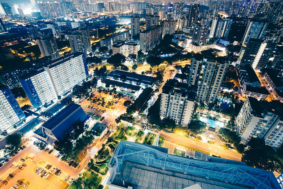 aereo, foto, luci di edifici della città, notte, superiore, vista, edifici della città, esterno dell'edificio, città, paesaggio urbano, architettura, struttura costruita, costruzione, vista dall'alto, folla, quartiere residenziale, affollato, moderno, edificio per uffici esterno, grattacielo, strada, Torre, alto - alto, vita di città, illuminato, all'aperto, distretto finanziario, 5K