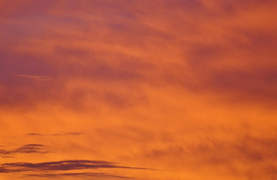 Licht, Dämmerung, Natur, Himmel, abstrakt, Hintergrund, hinterleuchtet, verwischen, Wolken, Farbe, Tageslicht, dramatisch, Abend, von oben, glühen, Orange, Abendhimmel, draußen, rot, szenisch, Silhouette, Sonne, Sonnenaufgang, Sonnenuntergang, Textur, Wetter, wolke - himmel, orange Farbe, Dramatischer Himmel, Schönheit in der Natur, Wolkengebilde, keine Leute, Szenen - Natur, Umgebung, Hintergründe, kopieren sie platz, Ruhe, lebendige Farbe, ruhige Szene, Scheu, Freiheit, dunkel, romantischer Himmel, Weichheit, abstrakte Hintergründe, 4K