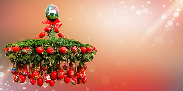 runden, Grün, rot, Weihnachtsdekor, Ostern, Osterdekorationen, Dekoration, Osterdekoration, Kranz, Ei, Ostereier, Frohe Ostern, Ostergruß, Grußkarte, bunt, Osterei malen, bunte Eier, Osterkranz, Tradition, farbig, Malerei, Brauch, Feier, Weihnachten, Urlaub, Weihnachtsdekoration, Baum, Weihnachtsbaum, beleuchtet, Veranstaltung, Weihnachtsverzierung, Ferienveranstaltung, Natur, kopieren sie platz, keine Leute, Feier Veranstaltung, Pflanze, Nahansicht, 4K, CC0, gemeinfrei, lizenzfrei