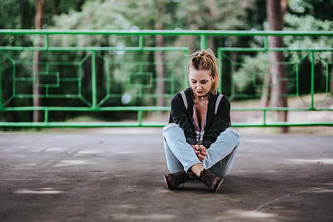 woman, black, jacket, ripped, jeans, green, handrail, Blonde, female, girl, beautiful, rail, pretty, one Person, people, outdoors, sitting, women, caucasian Ethnicity, females, young Adult, lifestyles, adult, loneliness, only women, one woman only, full length, adults only, casual clothing, city, front view, hair, beauty, beautiful people, clothing, technology, portrait, cross-legged, hairstyle, contemplation, teenager, waiting, adolescence, beautiful woman, 2K, CC0, public domain, royalty free