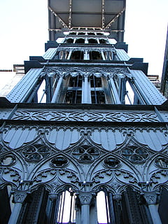 ascensore, Lisbona, santa justa, ascensore santa justa, architettura, Chiesa, Cattedrale, posto famoso, struttura costruita, finestra, architettura ed edifici, Europa, esterno dell'edificio, cristianesimo, Torre, Inquadratura dal basso, giorno, nessuno, costruzione, cielo, città, storia, cielo sereno, all'aperto, natura, il passato, destinazioni di viaggio, modello, metallo, design, colonna architettonica, ornato, grattacielo, 1080P, CC0, dominio pubblico, privo di copyright