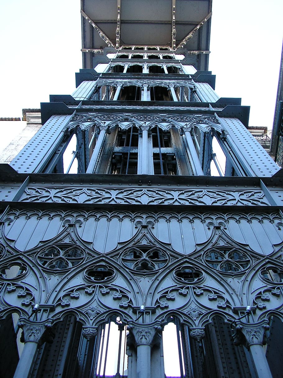 ascensor, lisboa, santa justa, santa justa elevator, arquitectura, Església, catedral, lloc famós, estructura construïda, finestra, arquitectura i edificis, europa, exterior de l'edifici, cristianisme, torre, vista d’angle baix, dia, cap gent, edifici, cel, ciutat, història, cel clar, a l'aire lliure, naturalesa, el passat, destinacions de viatge, patró, metall, disseny, columna arquitectònica, ornamentat, gratacels, 1080P