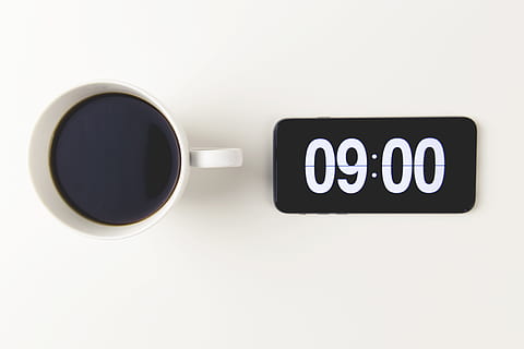 cup, coffee, time, displayed, mobile, iphone smartphone clock, Cup of coffee, iPhone, smartphone, clock, technology, business, marketing, office, phone, drink, coffee cup, coffee - drink, refreshment, white background, no people, mug, food and drink, indoors, studio shot, text, cut out, close-up, copy space, hot drink, directly above, black coffee, communication, breakfast, tea cup, 4K, CC0, public domain, royalty free