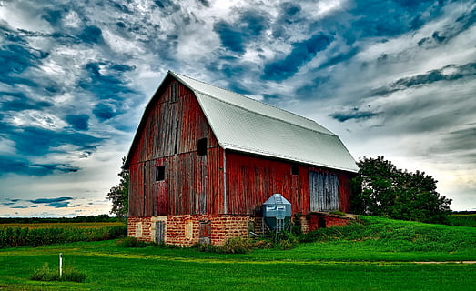 Marrone, fienile, nuvoloso, cieli, cielo, nuvole, tramonto, paesaggio, natura, all'aperto, azienda agricola, nazione, rurale, vecchio, Mais, i campi, agricoltura, hdr, Wisconsin, nuvola - cielo, struttura costruita, architettura, esterno dell'edificio, edificio agricolo, erba, pianta, scena rurale, nessuno, costruzione, Casa, campo, terra, abbandonato, Cottage, 1080P, CC0, dominio pubblico, privo di copyright