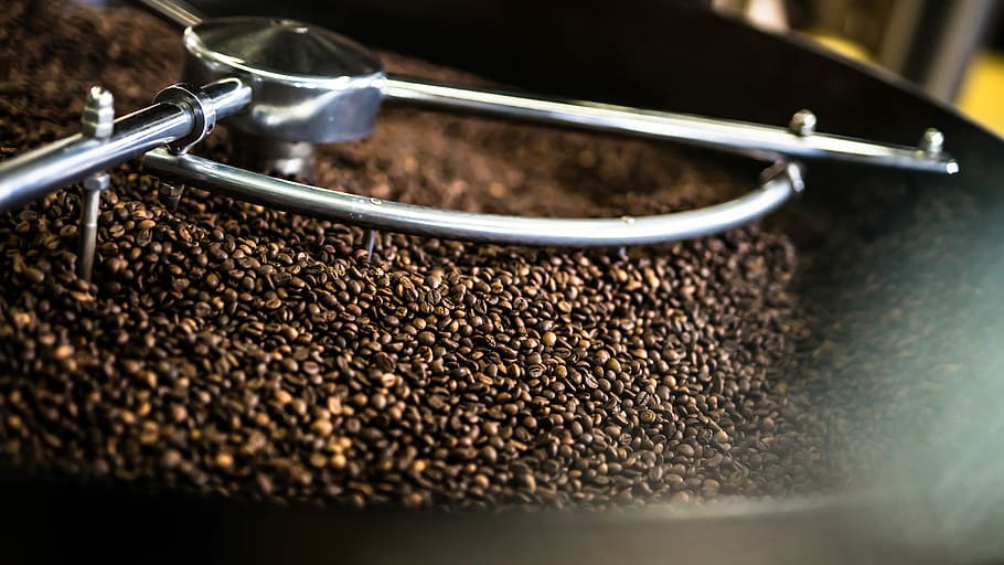 close-up photography, machine, coffee grains, container, grains, coffee, brown, roasted, food and drink, food, close-up, coffee - drink, selective focus, kitchen utensil, no people, roasted coffee bean, freshness, caffeine, cafe, indoors, equipment, drink, preparation, eating utensil, hot drink, steel, luxury, alloy, 8K