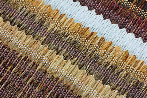 tekstur, stoff, mønster, stofftekstur, tekstil, design, materiale, klut, farge, fiber, veve, dekorasjon, makro, klær, sengetøy, mote, skygge, nærbilde, full ramme, ingen folk, bakgrunn, innendørs, dag, multi farget, kunst og Håndverk, strukturert, stor gruppe gjenstander, høy vinkel visning, håndverket, hvit farge, på rad, gjentakelse, form, utsmykkede, 5K, CC0, offentlig domene, opphavsrett gratis