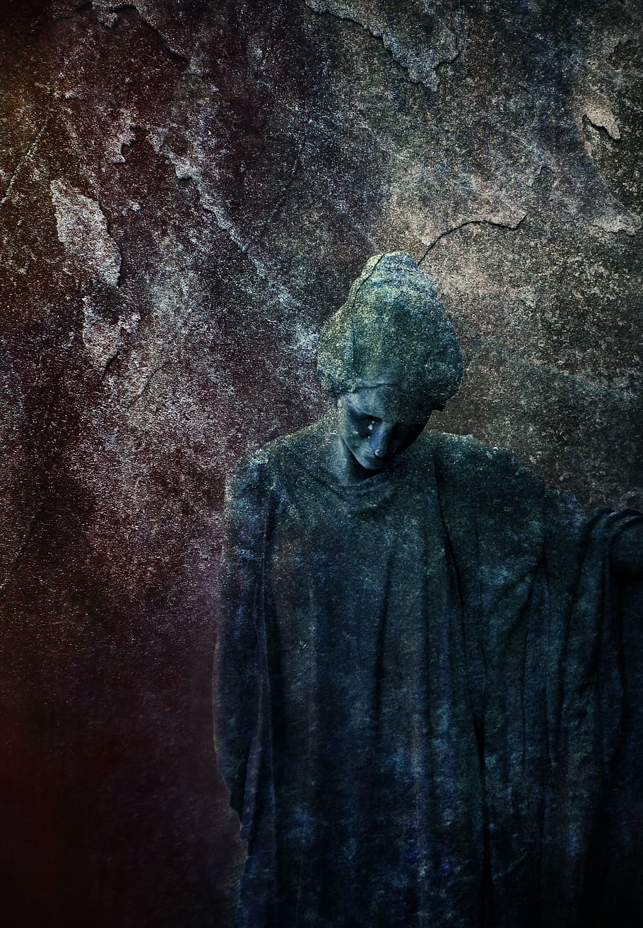 estàtua de dona, imatge, paret, fosc, surrealista, emocions, fantasia, art, escultura, textura, fantasmal, horror, només dones, dia, Halloween, gent, temes d'animals, a l'aire lliure, mamífer, art i artesania, representació humana, representació, estàtua, creativitat, cap gent, filtre de producció automàtica, funció de construcció de parets, vell, efecte texturat, semblança masculina, a l'interior, tristesa, arquitectura, cementiri, nit, memorial, 5K