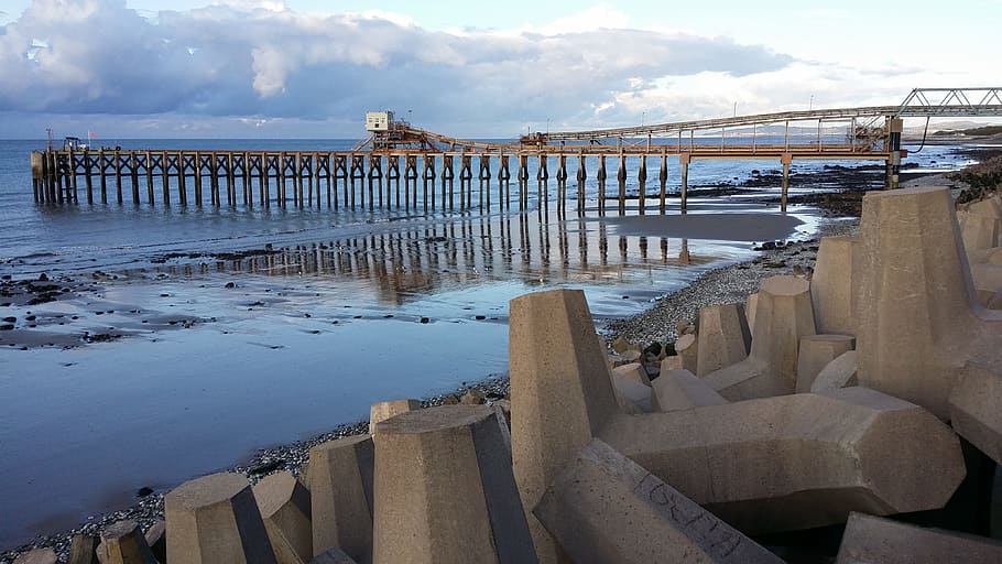 llanddulas, platja, mar, reflexió, moll de raynes, concret, aigua, cel, núvol - cel, arquitectura, estructura construïda, naturalesa, pont, dia, animal, temes d'animals, pont - estructura feta per l'home, connexió, cap gent, sòlid, moll, a l'aire lliure, destinacions de viatge, columna arquitectònica, 4K