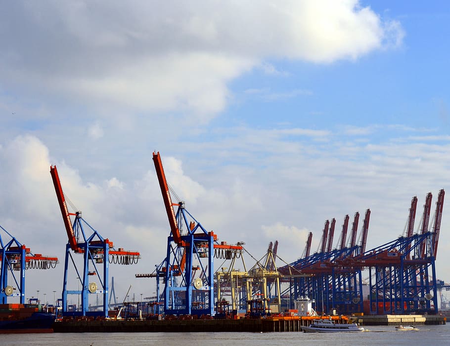 grua, grues, contenidor, càrrega, comerç, port, Hamburg, elbe, riu, ciutat, lliga hanseatica, atracció, turistes, aigua, transport de mercaderies, Enviament, maquinària, moll comercial, indústria, grua - maquinària de construcció, moll, transport, contenidor de càrrega, cel, negocis, núvol - cel, arquitectura, vaixell nàutic, naturalesa, manera de transport, vaixell, a l'aire lliure, cap gent, 4K