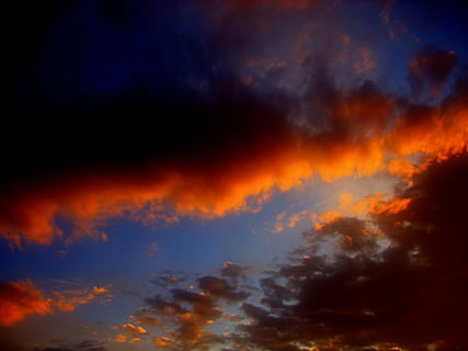 Wolken, Sonne, Licht, Strahlen, rot, Orange, Rechnung, Natur, Sonnenuntergang, wolke - himmel, Himmel, Wolkengebilde, Dämmerung, Wetter, Dramatischer Himmel, draußen, Blau, szenen, orange Farbe, Schönheit in der Natur, Szenen - Natur, Umgebung, Nacht-, keine Leute, mehrfarbig, Hintergründe, dunkel, Flachwinkelansicht, Scheu, Platz, abstrakt, Wind, hell, Kraft in der Natur, 2K, CC0, gemeinfrei, lizenzfrei