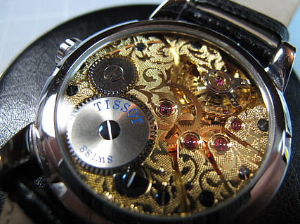 mecánico, reloj de pulsera, unitas, hora, de cerca, reloj, metal, nadie, adentro, color dorado, vista de alto ángulo, enfoque selectivo, número, equipo, reloj de bolsillo, brillante, exactitud, oro, naturaleza muerta, tecnología, maquinaria, naturaleza, color plateado, lujo, 4K, CC0, dominio público, libre de derechos
