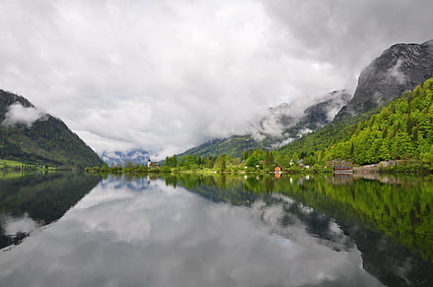 innsjø, skyer, refleksjon, vann, sol, flate, Grundlsee, fjell, naturskjønnhet - natur, skjønnhet i naturen, sky - himmel, himmel, rolig scene, ro, fjellkjede, tre, natur, anlegg, ikke-urbane scene, idylliske, grønn farge, dag, ingen folk, refleksjon innsjø, 4K, CC0, offentlig domene, opphavsrett gratis