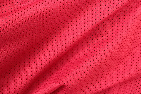 rosa textil, röd, material, textilier, bakgrunder, rynkor, prickar, mycket liten, hål, ytor, slät, färgrik, ljus, klänningar, Kläder, mönster, textil-, abstrakt, texturerad, full ram, inget folk, närbild, upprepning, inomhus, form, geometrisk form, rosa färg, design, fick syn på, cirkel, mode, silverfärgad, 1080P, CC0, offentligt domän, royaltyfria