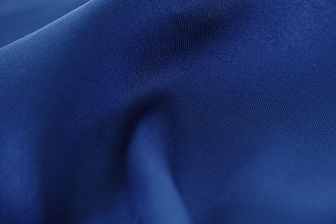 푸른, 구조, 조직, 직물, 컬러 이미지, 매크로, 세부 묘사, 아무도, 무늬, 사본 공간, 배경, 추상, 선택적 포커스, 연성, 짜다, 디자인, 의류, 추상적 인 패턴, 닫다, 유행, 질감 효과, 인체 부분, 질감이있는, 그림자, 풀 프레임, 한 사람, 사람들, 실내, 자료, 산업, 외피, 사람이 만든 물건, 물결 치는, 물결 무늬, 우아, 사람이 만든, 어두운, 진한 파란색, 청바지, 자, 파란색 배경, 8K