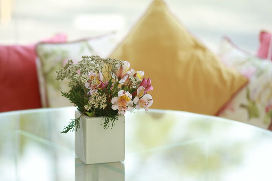 decoració, vietnam, flor, planta amb flors, planta, arranjament floral, bouquet, esdeveniment, naturalesa, celebració, a l'interior, mobles, casament, enfocament selectiu, frescor, regal, arranjament, bellesa a la natura, esdeveniments de la vida, sorpresa, emoció, cap de flor, cerimònia del casament, Ram de flors, luxe, 5K