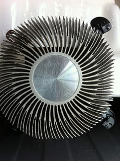calculator, chiuvetă, curat, ventilator, metal, a închide, în interior, nici o persoana, tehnologie, inovație, model, să se concentreze asupra primelor elemente, formă, cerc, geometrică, omul făcut, om obiect făcut, natură moartă, proiecta, un singur obiect, mașină, echipament, zi, roată, 2K, CC0, domeniu public, fără drepturi de autor