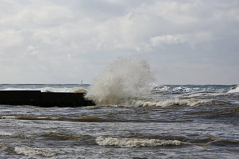 himmel, Sky, hav, riptide, bølge, bølgebryder, naturlig, bevægelse, vand, strøm, magt i naturen, breaking, skønhed i naturen, natur, sky - himmel, sprøjt, ingen mennesker, dag, rammer, udendørs, kraft, klippe, krak, 4K, CC0, offentligt domæne, royaltyfrie