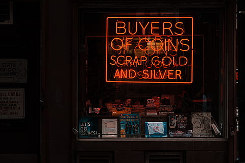 orange, mønter skrot guld, sølv neon skiltning, købere, mønter, skrot, guld, neon skiltning, skilt, nat, butik, natteliv, neonlys, tekst, vestlige script, meddelelse, reklame, detail, forretning, kommercielt tegn, ingen mennesker, Information, mad og drikke, lille virksomhed, informationsskilt, manuskript, restaurant, arkitektur, ikke-vestlige script, bar - drikke etablissement, stort bogstav, neon, detailvisning, 5K, CC0, offentligt domæne, royaltyfrie