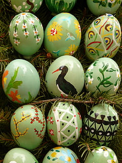 paasei, Pasen, verf, easter egg schilderij, Paas eieren, ei, schilderij, kunst, kleur, kleurrijk, vakantie, viering, patroon, kunst en ambacht, geen mensen, voedsel, eten en drinken, detailopname, stilleven, binnenshuis, hoge hoekmening, achtergronden, multi gekleurd, creativiteit, volledig kader, bloemenpatroon, 2K, CC0, publiek domein, royaltyvrij