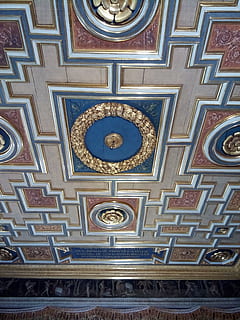 Decke, Kunst, die Architektur, Muster, Geometrische Figur, drinnen, keine Leute, aufwendig, gestalten, Design, gebaute Struktur, Kreis, Geschichte, Metall, die Vergangenheit, Technologie, Vollbild, goldfarben, Lichtanlage, Hintergründe, Rahmen, Wandgemälde, 2K, CC0, gemeinfrei, lizenzfrei