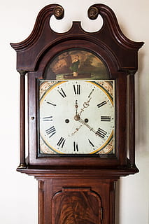 braun, Großvater, Uhr, anzeigen, 12:40, Standuhr, Zeiger, römische Zahlen, Holz, Zeit, Zeit des, gemalt, alt, Antiquität, altmodisch, Ziffernblatt, Holz - Material, Nummer, Minutenzeiger, Retro-Stil, klassisch, einzelnes Objekt, Instrument der Zeit, keine Leute, Nahansicht, römisch, Uhrzeiger, drinnen, Richtigkeit, römische Ziffer, Stunden Zeiger, Wanduhr, 4K, CC0, gemeinfrei, lizenzfrei
