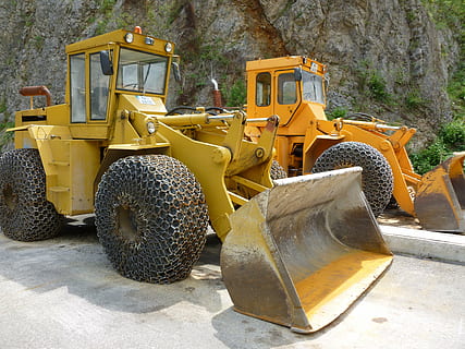 skraber, arbejde, maskiner, byggemaskiner, gul, dag, byggebranchen, bulldozer, maskineri, natur, transportmidler, land køretøj, earth mover, byggeplads, ingen mennesker, transportform, sollys, industri, udendørs, kommercielt landkøretøj, vejbygning, plante, metal, byggemateriale, 4K, CC0, offentligt domæne, royaltyfrie