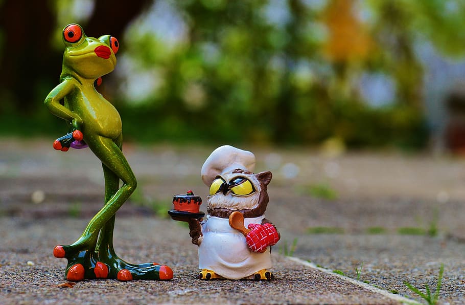 personatge de la rana kermit, granota, mussol, enfornar, amor, Et demano perdó, apologia del pastís, pastís, al forn, dolç, bonic, divertit, joguina, representació, infància, centrar-se en primer pla, figureta, dia, representació humana, naturalesa, art i artesania, semblança masculina, menjar i beguda, natura morta, creativitat, vermell, artesania, a l'aire lliure, 4K