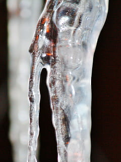carámbano, invierno frio, frío, invierno, parte del cuerpo humano, de cerca, adentro, día, gente, hielo, temperatura fría, nadie, congelado, centrarse en primer plano, parte del cuerpo, naturaleza, fondo negro, vista lateral, foto de estudio, modelo, diseño, arquitectura, 2K, CC0, dominio público, libre de derechos