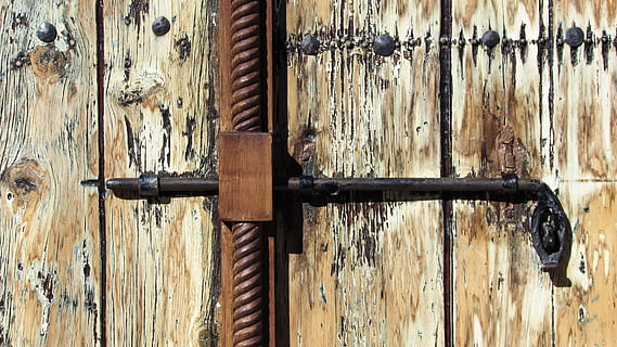 aizbīdnis, vecs, metālisks, zemniecisks, rusty, koka, ieeja, tradicionāli, arhitektūra, Kipra, koksne - materiāls, durvis, atslēga, vecmodīgs, metāla, vārti, drošību, nav cilvēku, dienā, tuvplāns, ārā, pilna kadra, fona, aizsardzību, slēgts, teksturēta, modeli, laika apstākļi, teksturēts efekts, 4K, CC0, publiskais domēns, bez atlīdzības