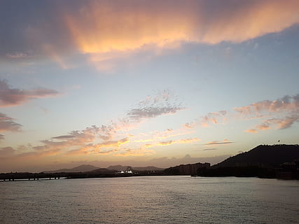 Sonnenuntergang, Wolken, Himmel, Geschwindigkeit, Landschaft, Himmel Sonne, Meer, Dämmerung, rot, Wolkenlandschaft, dunkle Wolken, Horizont, Sonne, Szenen - Natur, Schönheit in der Natur, Berg, ruhige Szene, wolke - himmel, Wasser, Ruhe, Gebirge, Natur, keine Leute, idyllisch, Ufergegend, Nicht-städtische Szene, orange Farbe, Silhouette, draußen, 4K, CC0, gemeinfrei, lizenzfrei