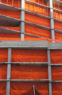 budowa, plandeka, architektura, pełna ramka, tła, zbudowana struktura, kolor pomarańczowy, żadnych ludzi, dzień, czerwony, wzór, na dworze, niski kąt widzenia, metal, na zewnątrz budynku, budynek, przemysł, powtórzenie, światło słoneczne, drewno - materiał, funkcja budowy ścian, brązowy, 2K, CC0, domena publiczna, darmowe zdjęcia