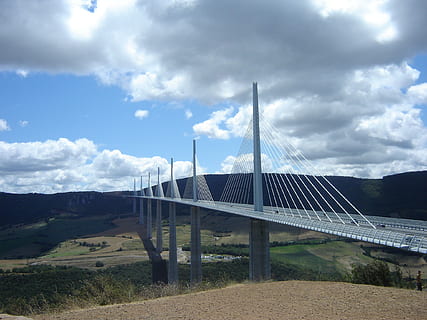 Brücke, Millau, Pont Millau, wolke - himmel, Himmel, Verbindung, Brücke - künstliche Struktur, die Architektur, gebaute Struktur, Natur, Transport, keine Leute, Tag, Umgebung, Hängebrücke, Schrägseilbrücke, draußen, Reiseziele, Berg, Landschaft, Geländer, 1080P, CC0, gemeinfrei, lizenzfrei