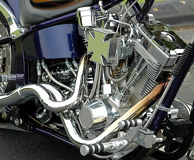 motore motociclistico cromato, motociclo, motore, cromo, brillante, mannaia, mezzi di trasporto, il motore, motocicletta, macchina, scarico, cilindro, presa, parti, veicolo, bicicletta, avvicinamento, design, stile, mostrare, metallo, acciaio, tecnologia, velocità, metallico, Ciclismo, guidare, nessuno, veicolo terrestre, modo di trasporto, veicolo a motore, auto, stazionario, macchinario, giorno, parte del veicolo, all'aperto, color argento, industria, lega, ruota, 1080P