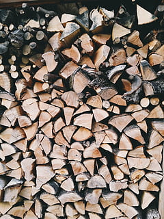 pilha de lenha marrom, lenha, registro, material, padronizar, madeira serrada, rude, pilha de lenha, madeira, abstrato, fechar-se, pilha, estoque, tronco, detalhe, latido, pilhas, grande grupo de objetos, abundância, monte, madeira - material, quadro completo, indústria madeireira, origens, floresta, árvore, desmatamento, ninguém, geração de combustível e energia, picado, 4K, CC0, domínio público, royalty free