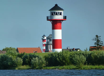 far, elbe, navegació, marinera, aigua, Enviament, referència, Costa, romàntic, paisatge, naturalesa, marítim, humor, tecnologia, vaixell, descans, idil·li, llac, Daymark, estructura construïda, exterior de l'edifici, arquitectura, orientació, edifici, cel, torre, planta, seguretat, vermell, direcció, cel clar, protecció, cap gent, arbre, a l'aire lliure, 4K, CC0, domini públic, lliure de regalies