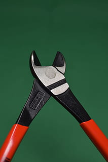 recinto, pinza, strumento, cuter, fresa, Taglierina per bulloni, attrezzatura, strumento di lavoro, industria di costruzioni, avvicinamento, industria, nessuno, martello, acciaio, girato in studio, sfondo colorato, in casa, metallo, sfondo verde, natura morta, singolo oggetto, colore verde, colore nero, vista dall'alto, Oggetto creato dall'uomo, due oggetti, fatto dall'uomo, strumento a mano, forma, sfondo blu, 5K, CC0, dominio pubblico, privo di copyright