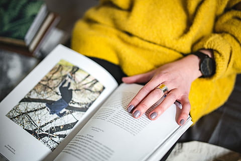 young, woman reading, magazine, bed, in bed, caucasian, female, woman, interior, relax, read, reading, time, lifestyle, bedroom, sweater, yellow sweater, people, women, one Person, book, human Hand, adult, close-up, holding, one woman only, only women, adults only, indoors, hand, communication, lifestyles, wireless technology, sitting, pen, technology, human body part, furniture, table, leisure activity, real people, activity, 5K