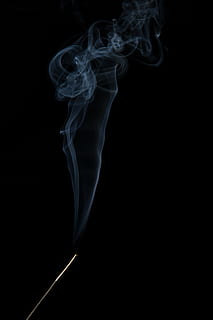 nicht, Feuer, Weihrauch, abstrakt, Rauch - physische Struktur, Hintergründe, schwarze Farbe, Luft, schwarzer Hintergrund, Studioaufnahme, Bewegung, Verbrennung, keine Leute, drinnen, kopieren sie platz, Strudel, Nahansicht, Natur, Muster, weiße Farbe, Kurve, aufsteigen, Form ändern, Leicht, fließend, 5K, CC0, gemeinfrei, lizenzfrei