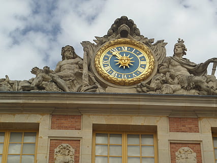 Uhr, Zeit, Versailles, alt, die Architektur, Flachwinkelansicht, gebaute Struktur, Gebäudehülle, Darstellung, Kunst und Handwerk, Skulptur, wolke - himmel, Himmel, keine Leute, Statue, Natur, Tag, Kunst, menschliche Darstellung, Gebäude, Reiseziele, Geschichte, aufwendig, Ziffernblatt, 4K, CC0, gemeinfrei, lizenzfrei