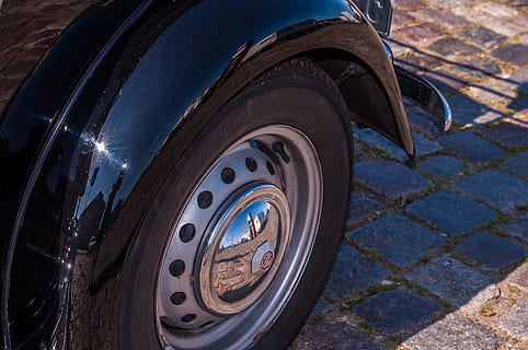 mg, oldtimer, Stary samochód, automobilowy, stary, nostalgia, historycznie, pojazdy, samochód sportowy, rzadkość, automatyczny, stare samochody, rocznika samochodu samochodowego, klasyczny, retro, koło zapasowe, koło, dojrzały, Dania, amerykański, pkw, zamienny, blisko, Detale, zderzak, chromowany, połysk, chrom, zabytkowe, dublowanie, samochód, transport, pojazd lądowy, opona, ulica, Droga, na dworze, środek transportu, pojazd silnikowy, dzień, nieruchomy, żadnych ludzi, zbliżenie, Natura, Miasto, światło słoneczne, wysoki kąt widzenia, część pojazdu, kostka brukowa, w kolorze srebrnym, przemówił, 4K, CC0, domena publiczna, darmowe zdjęcia